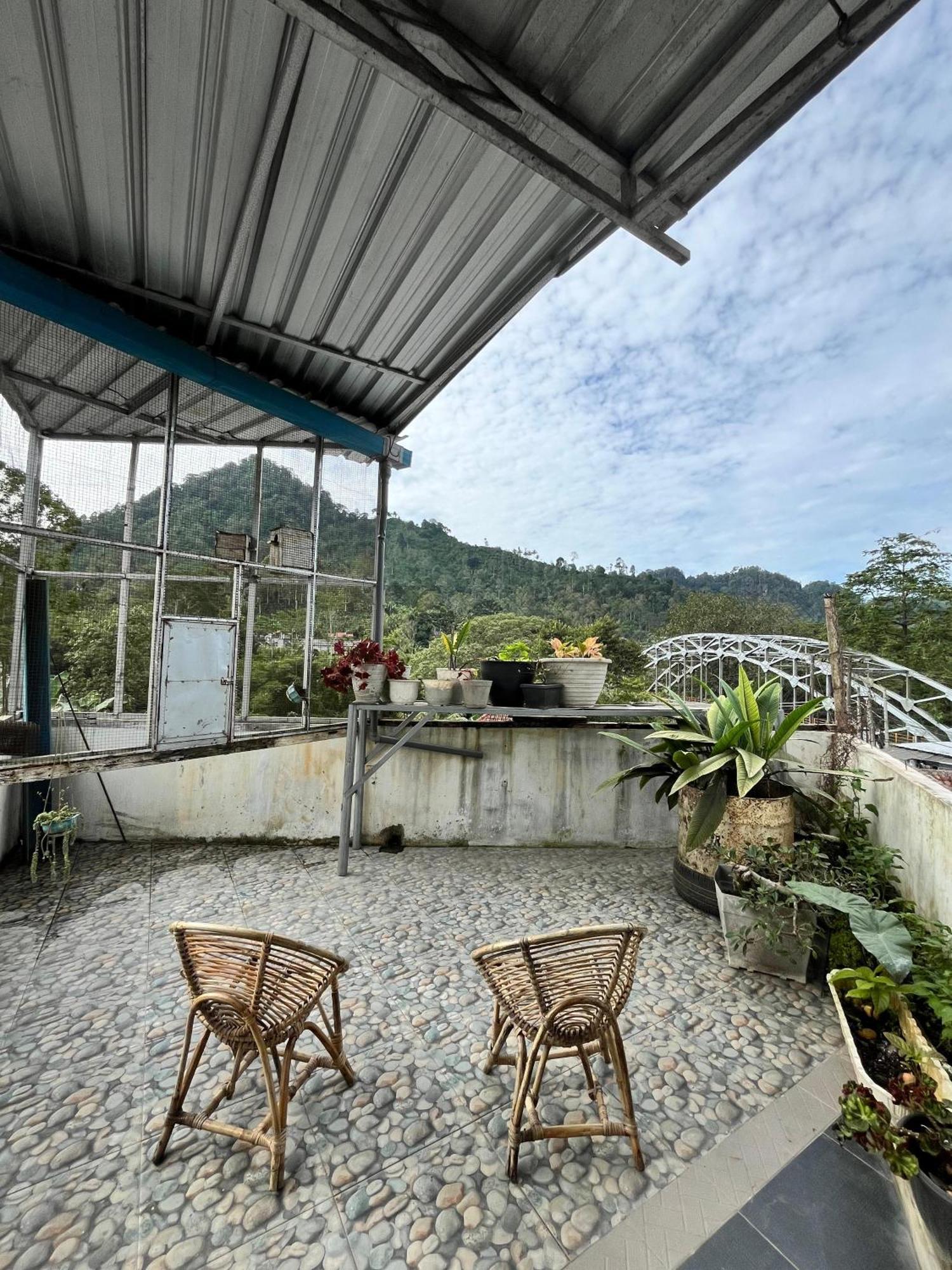 Java Hostel Tumpak Sewu Sidomukti ภายนอก รูปภาพ